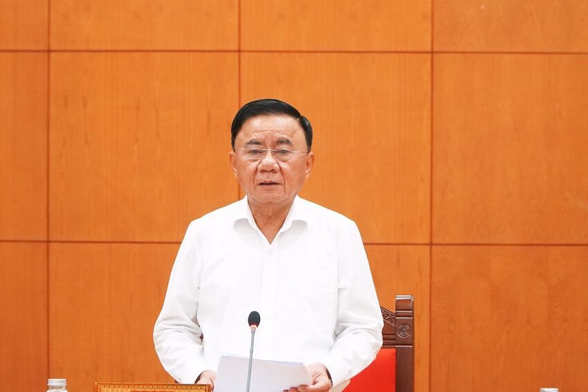 Thường trực Ban Bí thư Trần Cẩm Tú làm việc với Ban Thường vụ Đảng ủy Bộ Y tế về tình hình triển khai thực hiện Nghị quyết số 72-NQ/TW