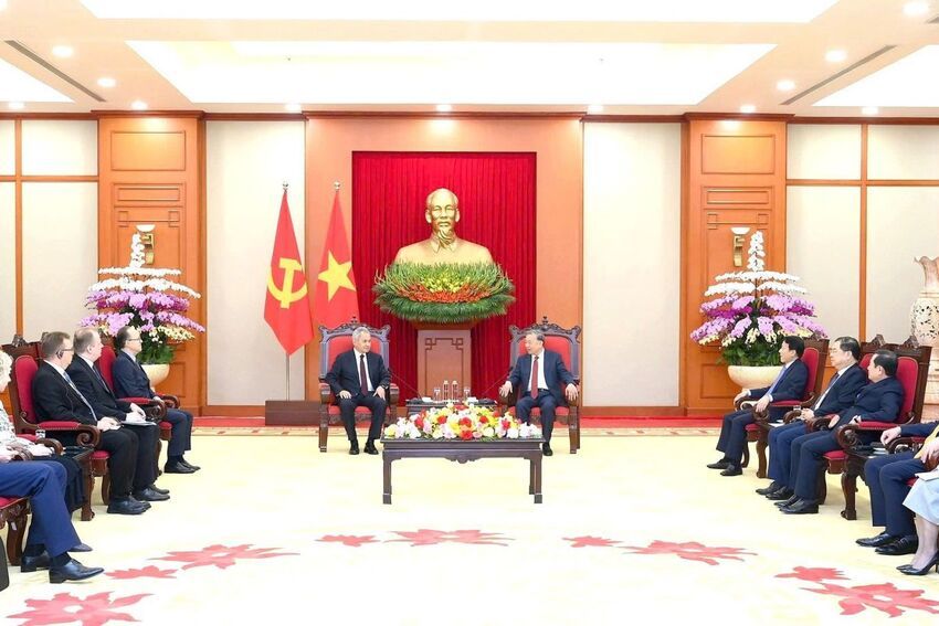 Tổng Bí thư Tô Lâm tiếp Thư ký Hội đồng An ninh Liên bang Nga