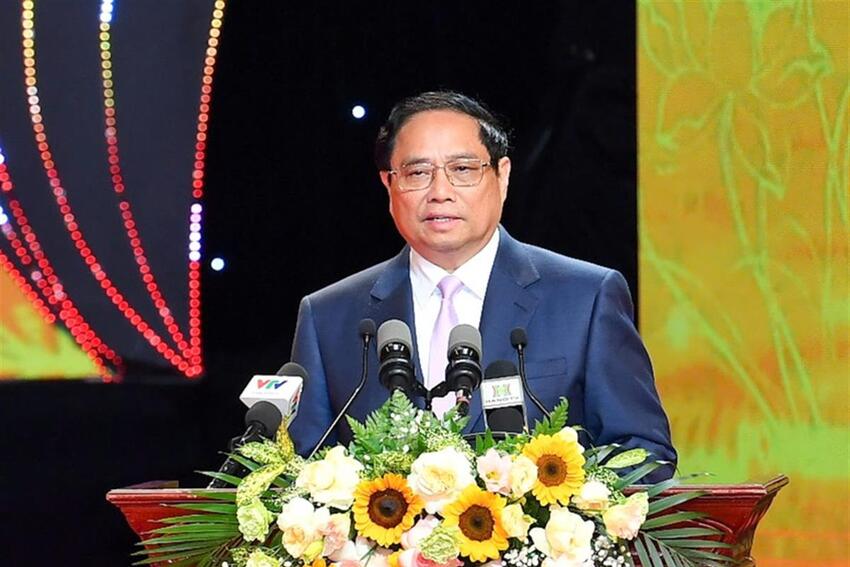 Xây dựng Hà Nội ngang tầm thủ đô các nước phát triển, cùng cả nước bước vào kỷ nguyên vươn mình của dân tộc*