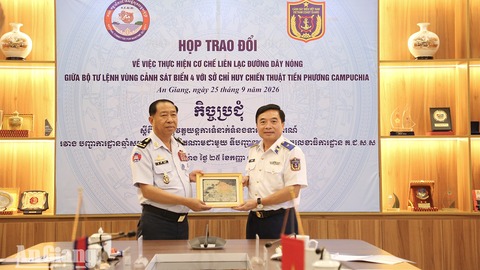 Cảnh sát biển Việt Nam và Campuchia tăng cường phối hợp trên biển