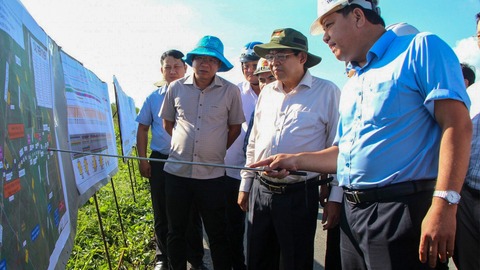 Phấn đấu khai thác đoạn đầu cao tốc Châu Đốc - Cần Thơ - Sóc Trăng trước Tết 2027