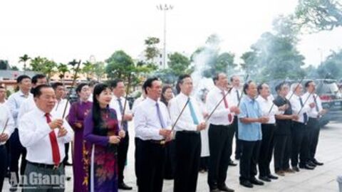 Tri ân anh hùng liệt sĩ, người có công tại An Giang