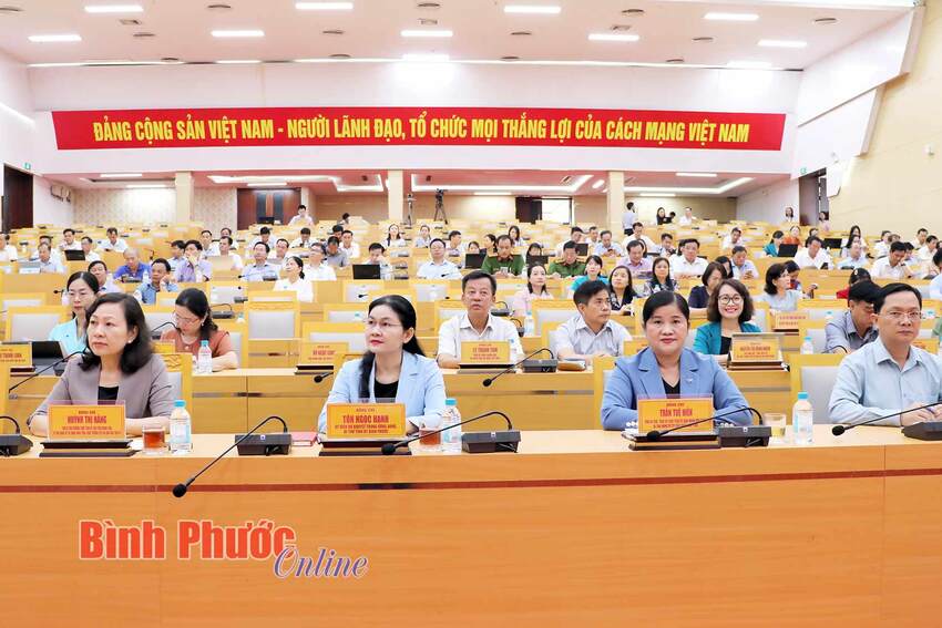 Hội nghị toàn quốc quán triệt, triển khai Nghị quyết 66, 68 của Bộ Chính trị