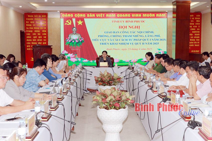 ​Kiên quyết xử lý cán bộ, đảng viên vi phạm về tham nhũng, tiêu cực, lãng phí