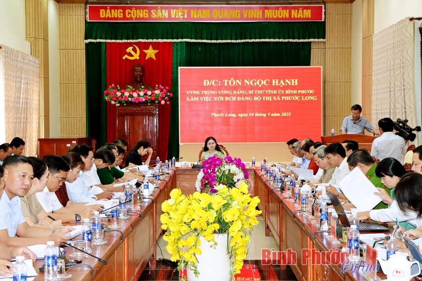 Bí thư Tỉnh ủy Tôn Ngọc Hạnh làm việc với Thị ủy Phước Long