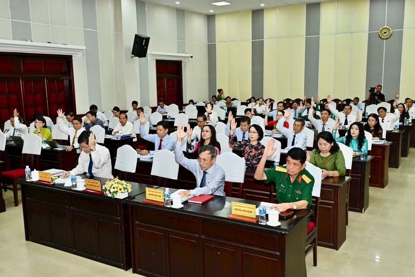 Kỳ họp thứ 25 – HĐND tỉnh khóa XI: Thông qua 13 nghị quyết quan trọng và bầu bổ sung ủy viên UBND tỉnh