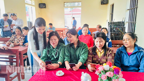 Ra mắt mô hình “Tổ chuyển đổi số xóm 11 xã Định Hoá”