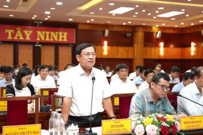 Hội nghị Ban Chấp hành Đảng bộ tỉnh lần thứ 39:                Thảo luận nhiệm vụ phát triển kinh tế - xã hội và xây dựng Đảng