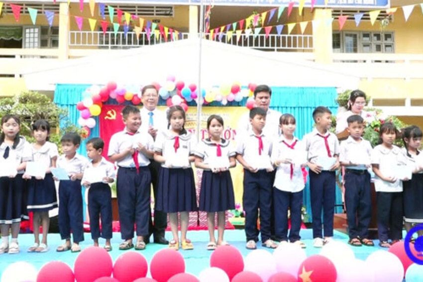 Trường Tiểu học Nguyễn Văn Nhiều tổng kết năm học 2024 - 2025