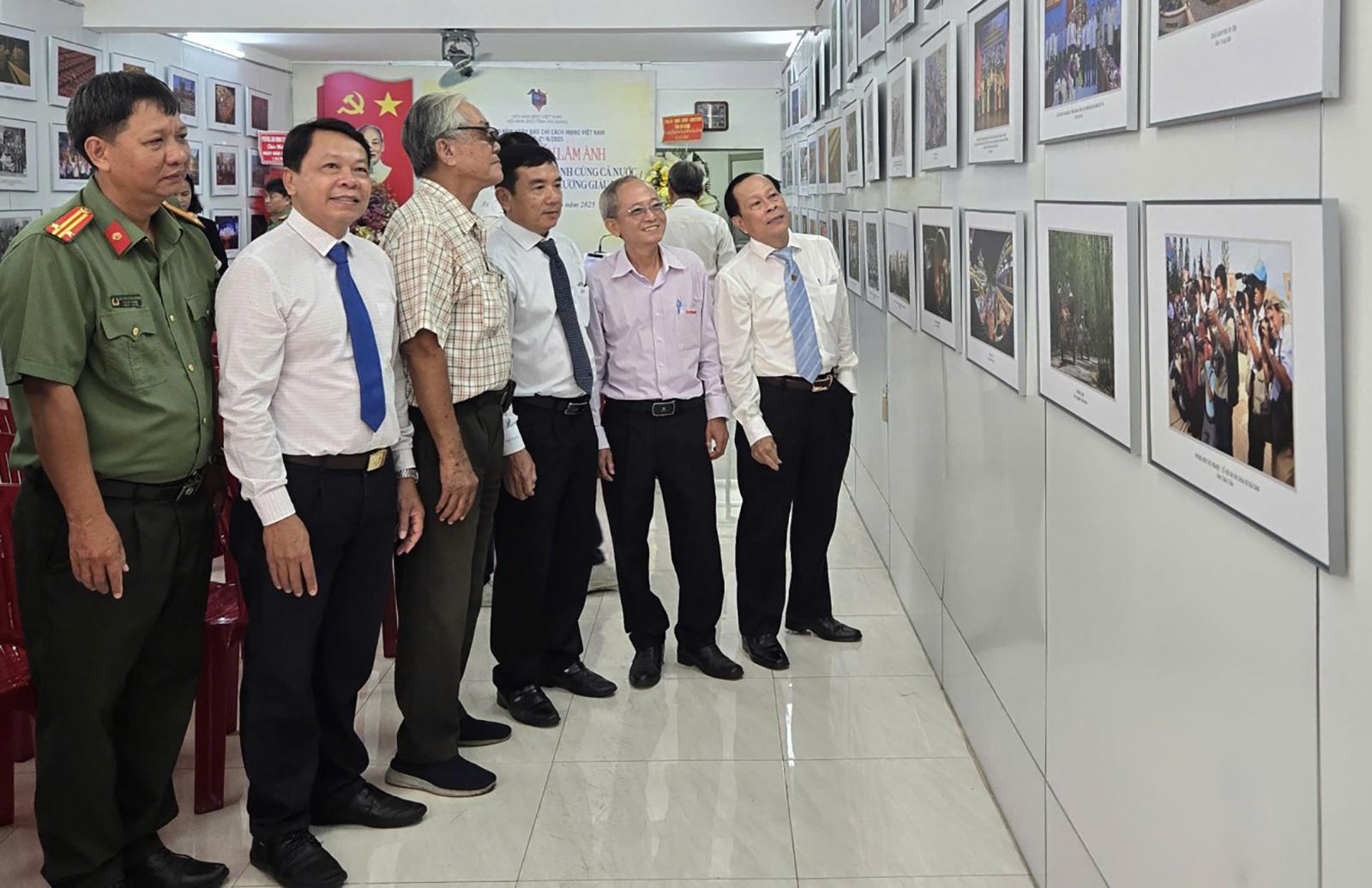 Cho phép hợp nhất Hội Nhà báo tỉnh Kiên Giang và An Giang