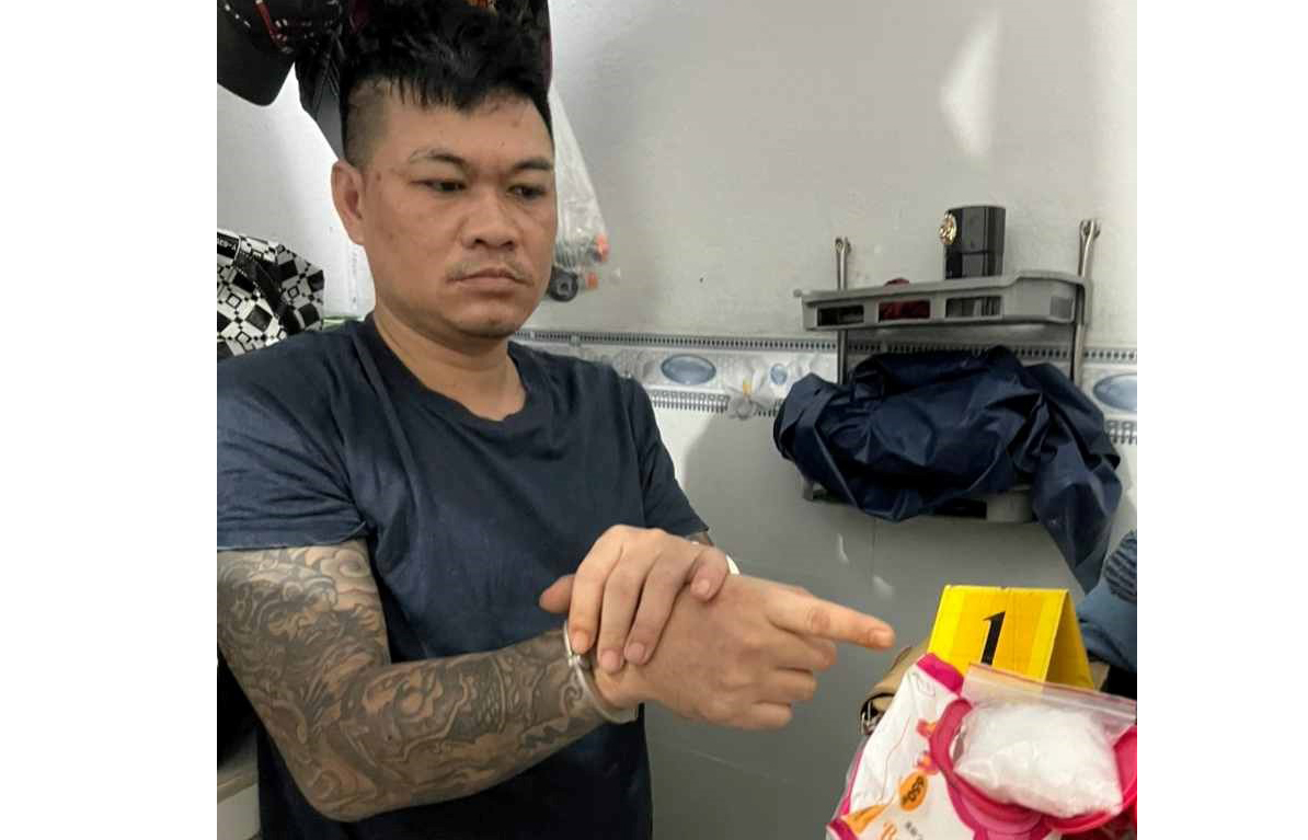 Công an phường Rạch Giá bắt quả tang 2 đối tượng tàng trữ trái phép chất ma túy