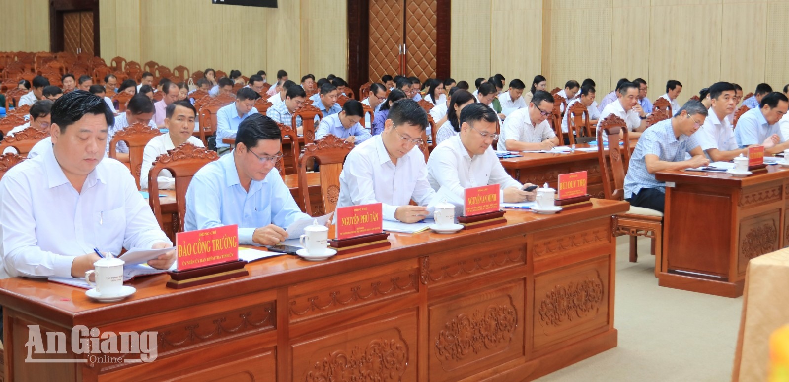 Đại biểu tham dự Hội nghị