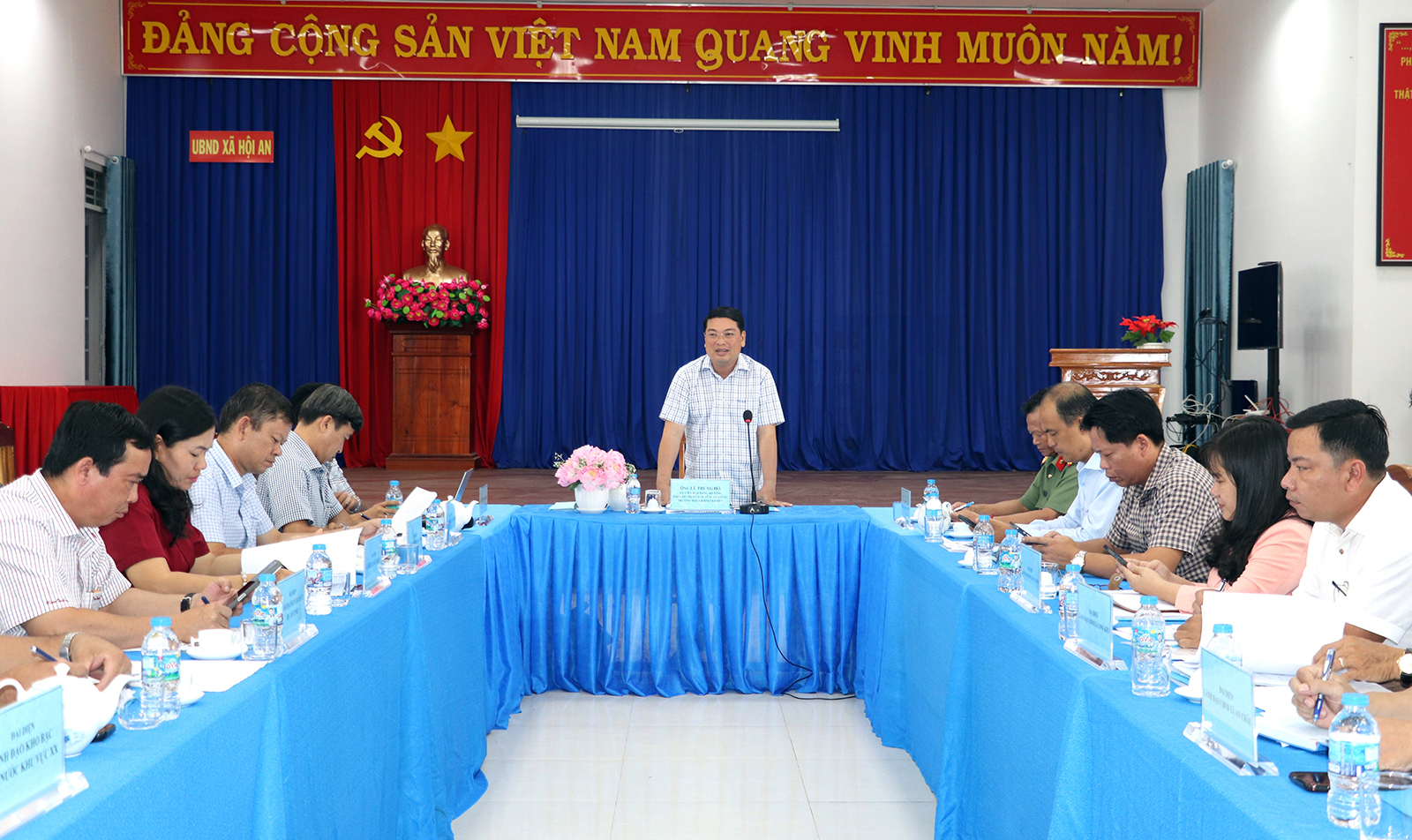Phó Chủ tịch UBND tỉnh Lê Trung Hồ phát biểu kết luận buổi làm việc