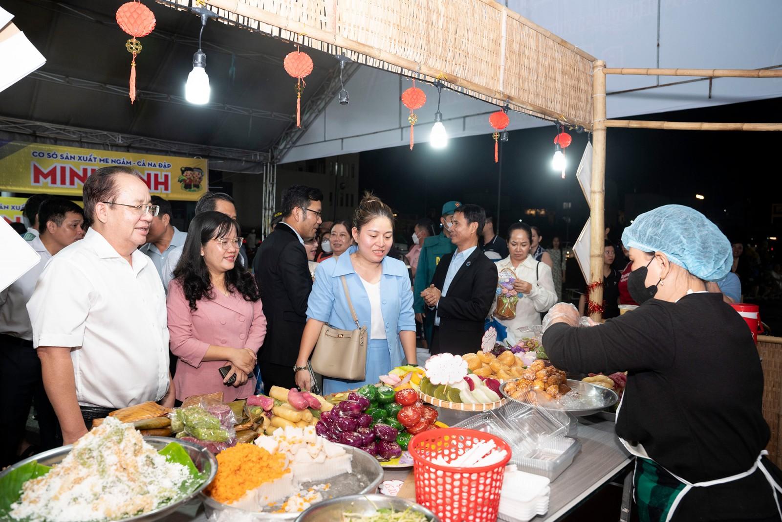 Khai mạc Ngày hội Bánh dân gian Nam Bộ - An Giang