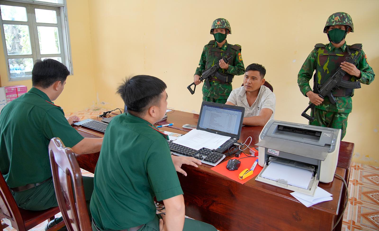 Bắt quả tang đối tượng vận chuyển trái phép chất ma túy