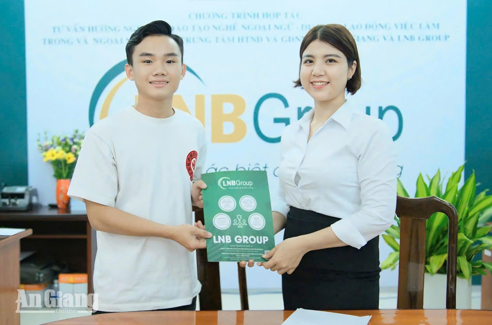 Gỡ nút thắt để mở lối xuất khẩu lao động