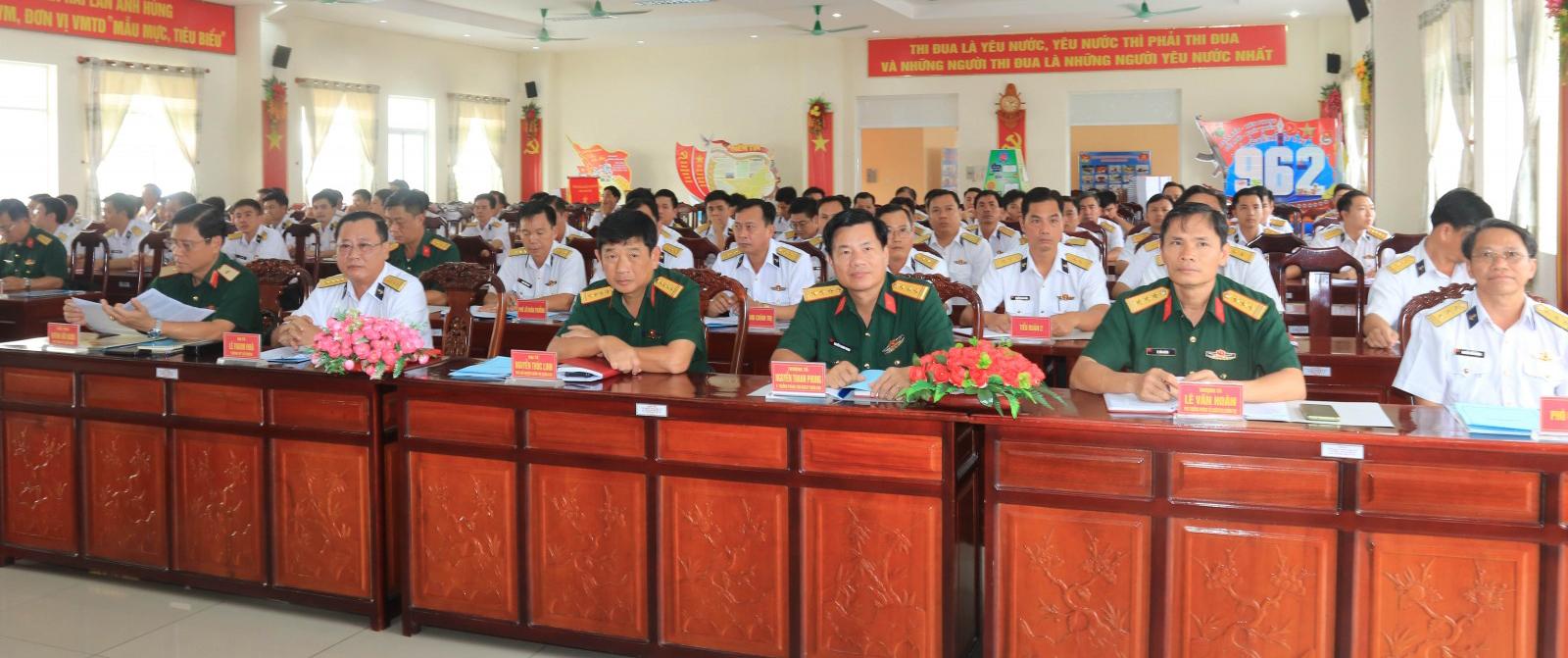 Đại biểu tham dự hội nghị