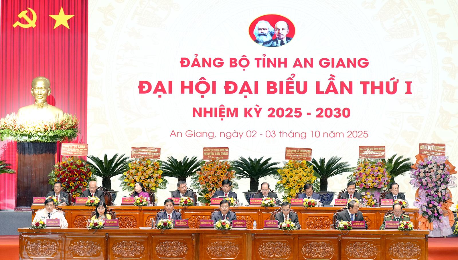 Toàn văn bài phát biểu của Đại tướng Phan Văn Giang tại Đại hội đại biểu Đảng bộ tỉnh An Giang lần thứ I, nhiệm kỳ 2025 - 2030