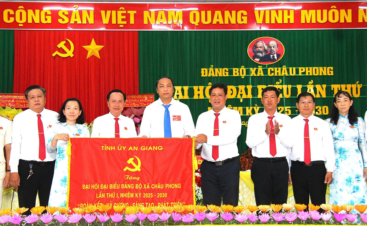 Châu Phong bứt phá sau sáp nhập