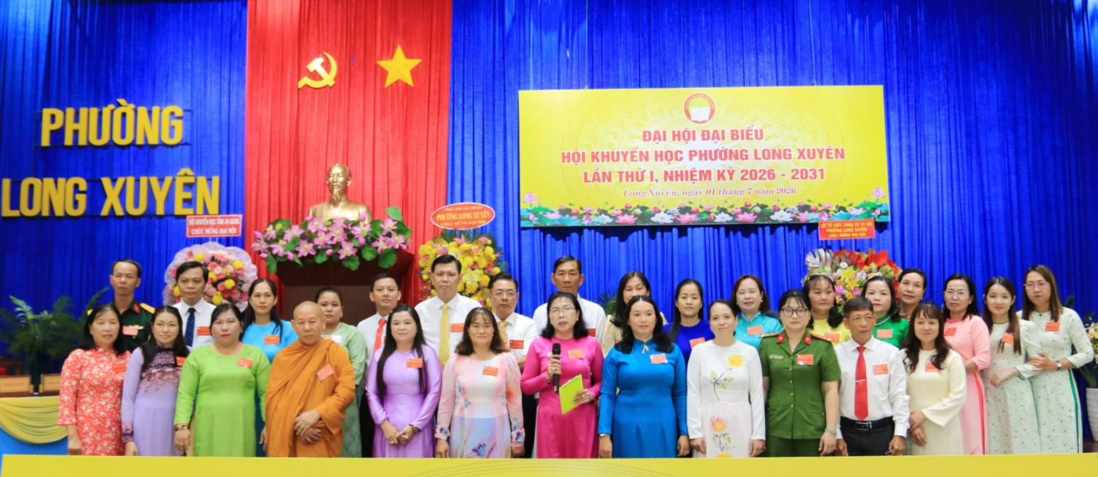 Ban Chấp hành khoá mới ra mắt trước Đại hội