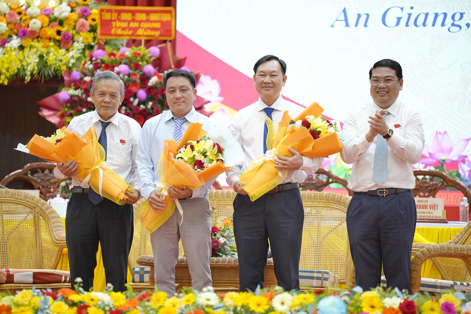 Tỉnh An Giang long trọng tổ chức Đại hội Thi đua yêu nước lần thứ I