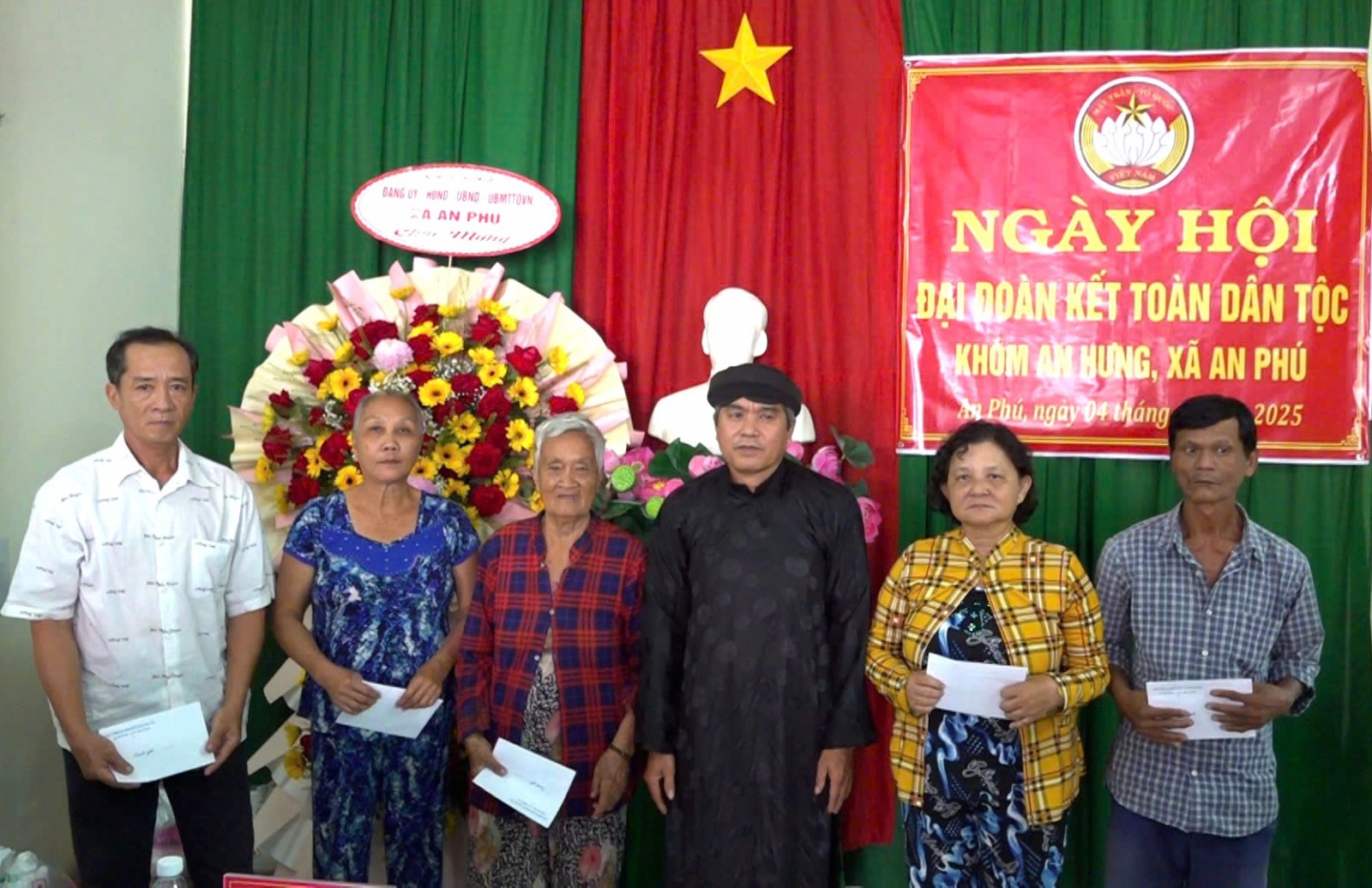 Ngày hội Đại đoàn kết toàn dân tộc khóm An Hưng, xã An Phú