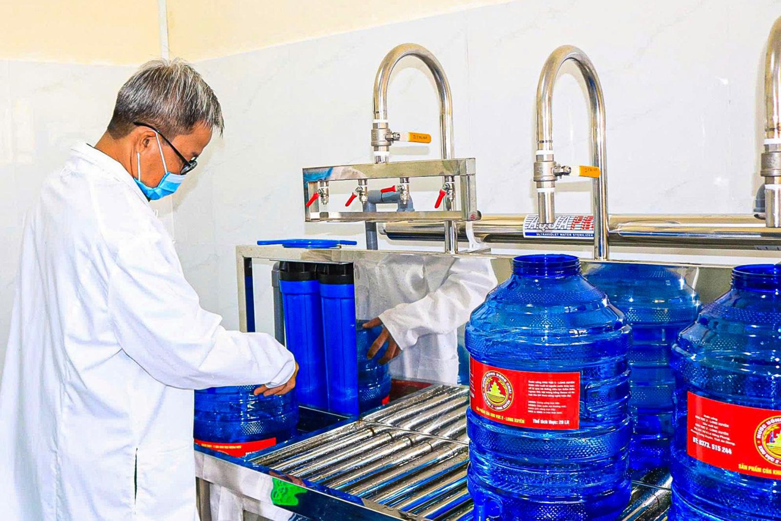 Khánh thành dây chuyền sản xuất nước uống cho bộ đội