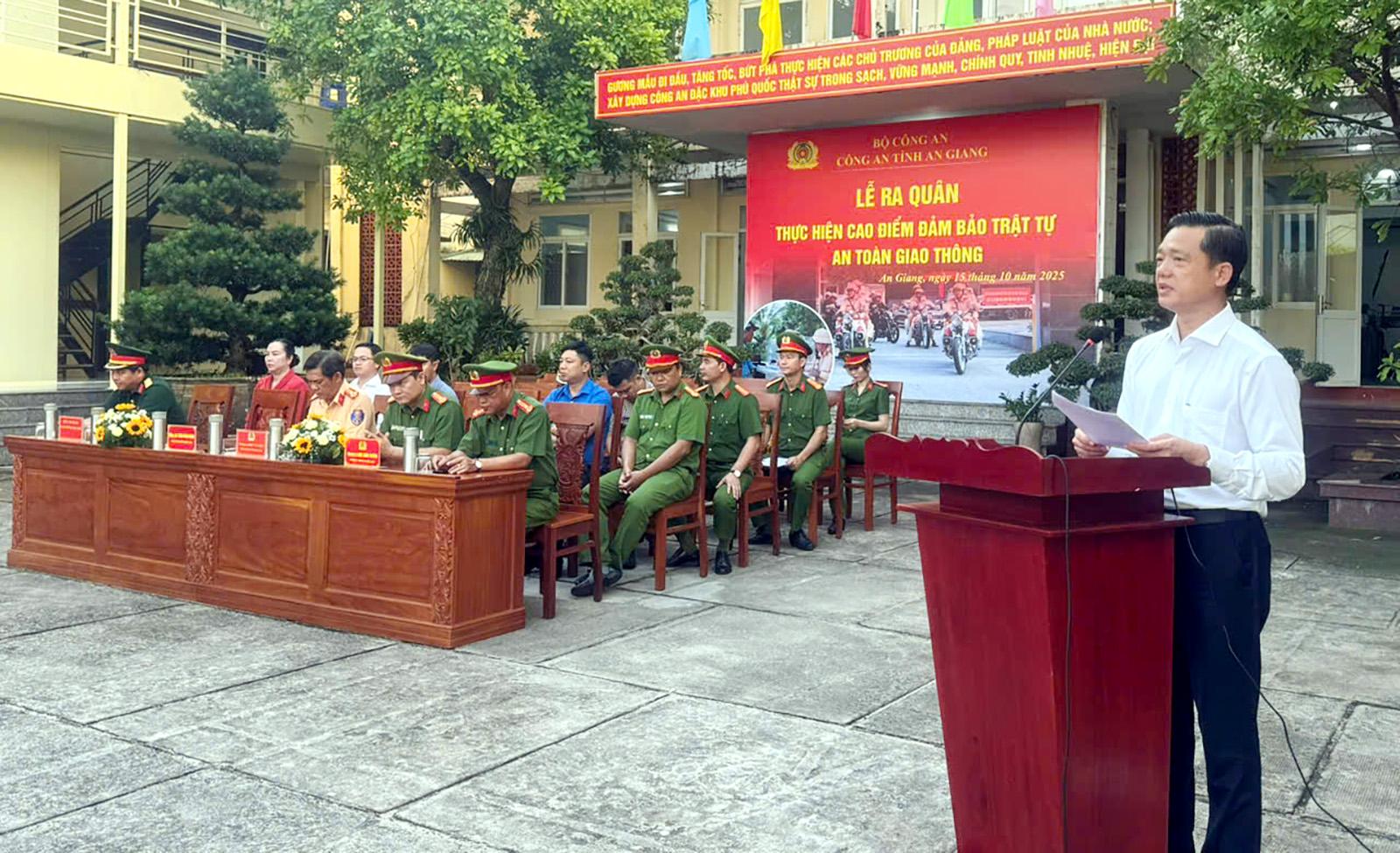 Phú Quốc: Ra quân thực hiện cao điểm đảm bảo trật tự, an toàn giao thông