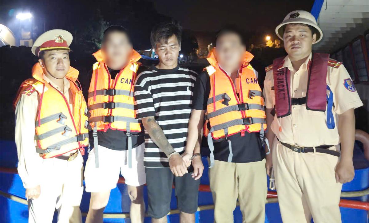 Bắt đối tượng truy nã đang lẩn trốn