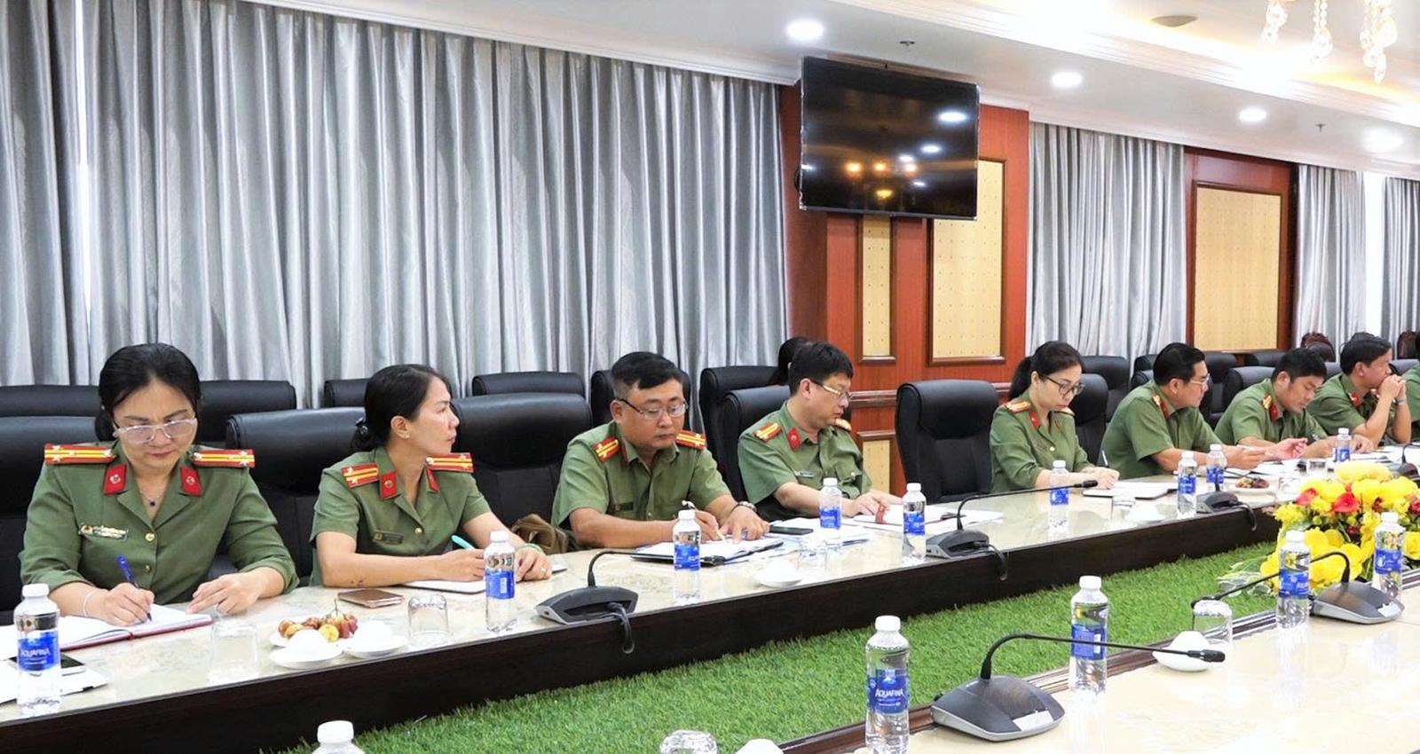 Cục Quản lý xây dựng và doanh trại làm việc với Công an tỉnh An Giang về công tác đầu tư xây dựng