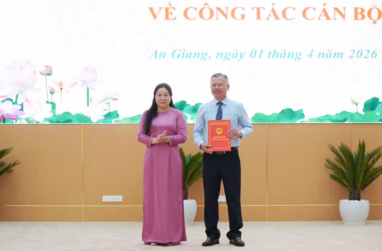 Thường trực HĐND tỉnh An Giang triển khai các nghị quyết, quyết định về công tác cán bộ