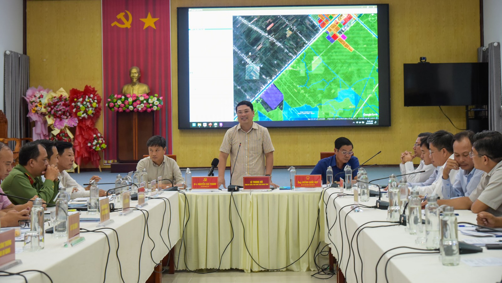 Khảo sát tiến độ thực hiện các dự án trên địa bàn xã Vĩnh Phong
