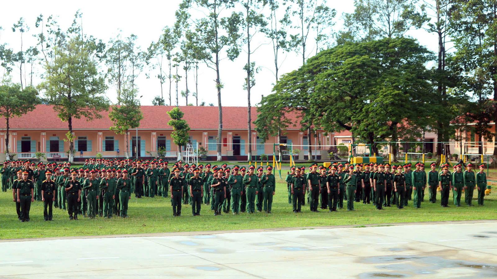 Trung đoàn 20 tổ chức bồi dưỡng kiến thức quốc phòng và an ninh năm 2025