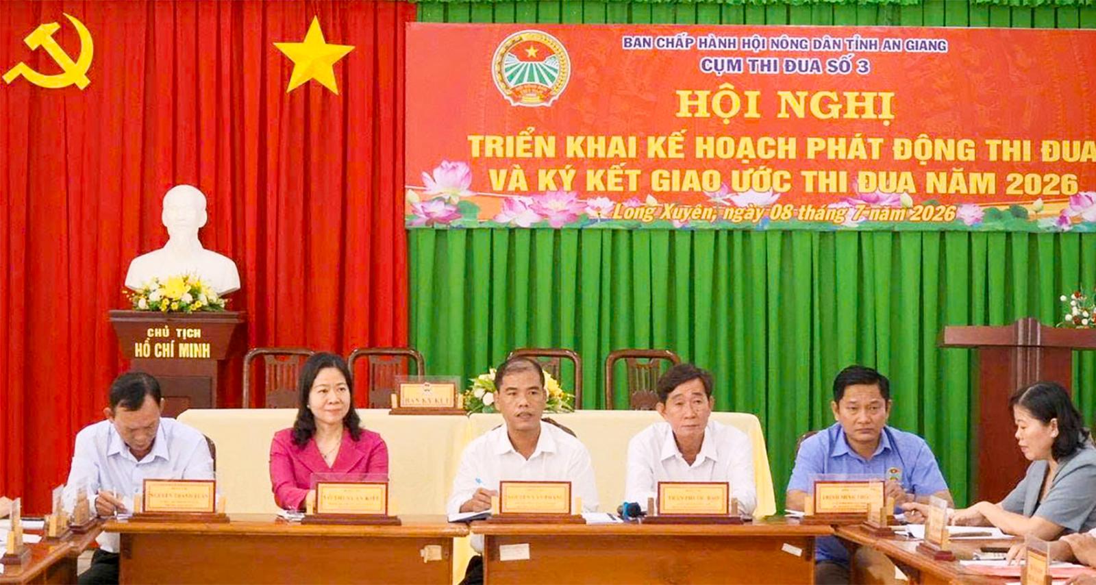 Đại biểu tham dự hội nghị
