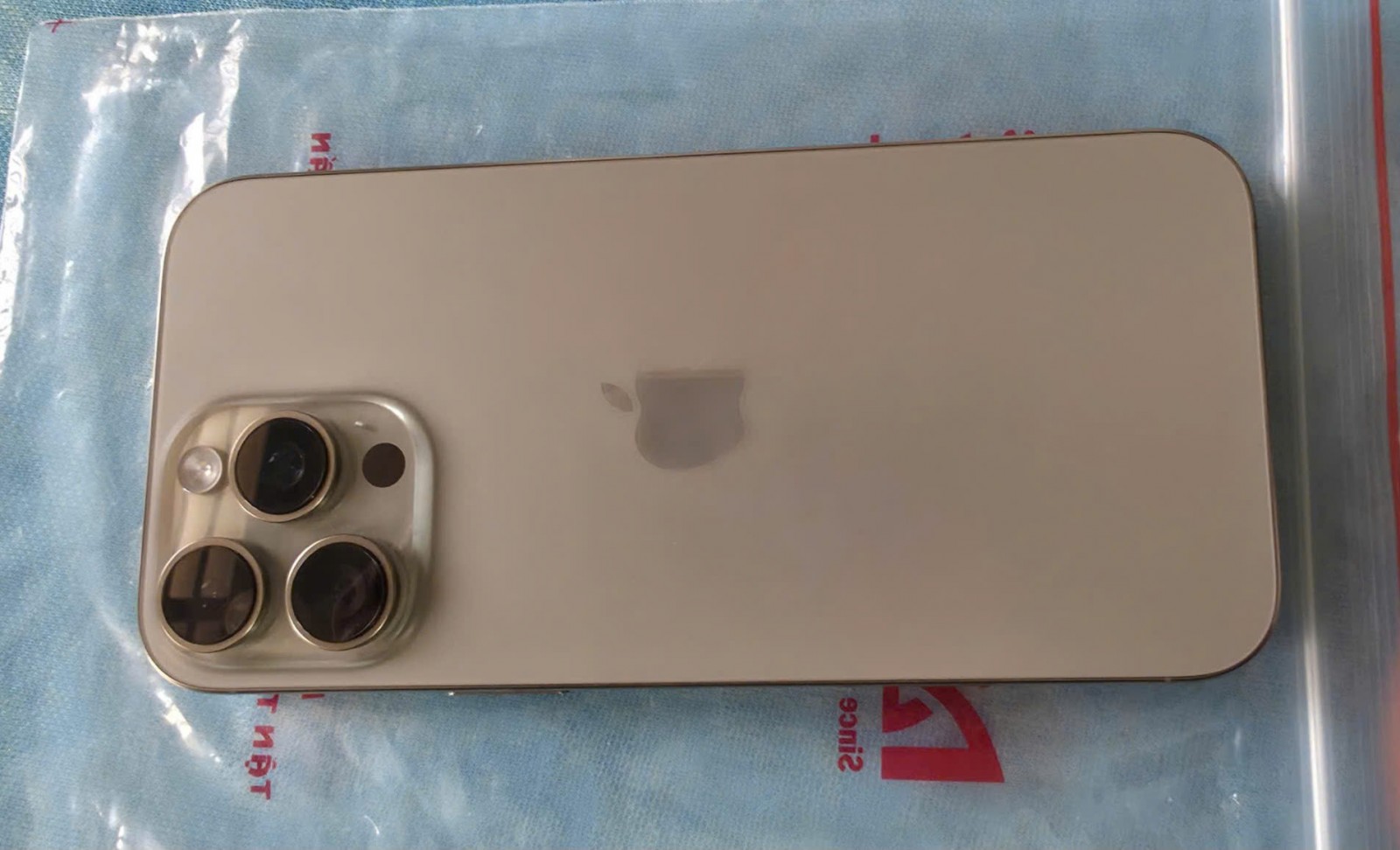 Tạm giữ hình sự đối tượng cướp giật tài sản