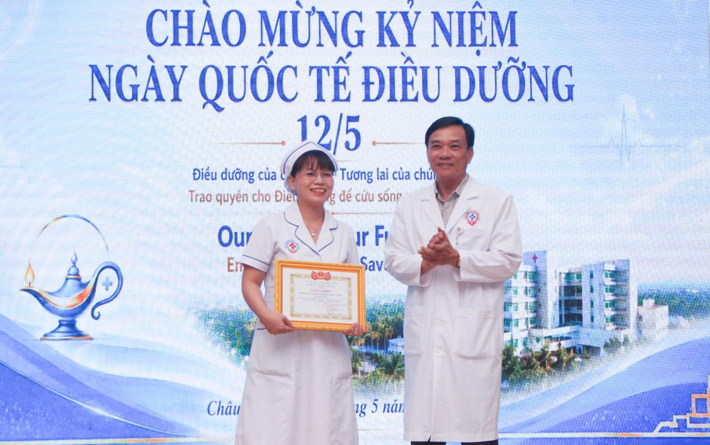 Bệnh viện Đa khoa Châu Đốc họp mặt kỷ niệm ngày quốc tế điều dưỡng 12/5