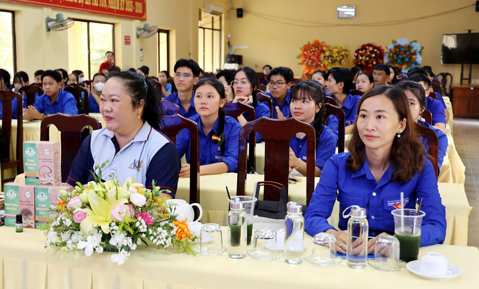 Tập huấn kỹ thuật sản xuất, tiêu thụ cho thanh niên vùng đồng bào dân tộc thiểu số An Giang