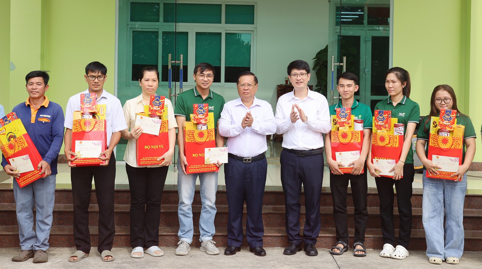 Bộ trưởng Bộ Nội vụ Đỗ Thanh Bình thăm, chúc tết tại An Giang