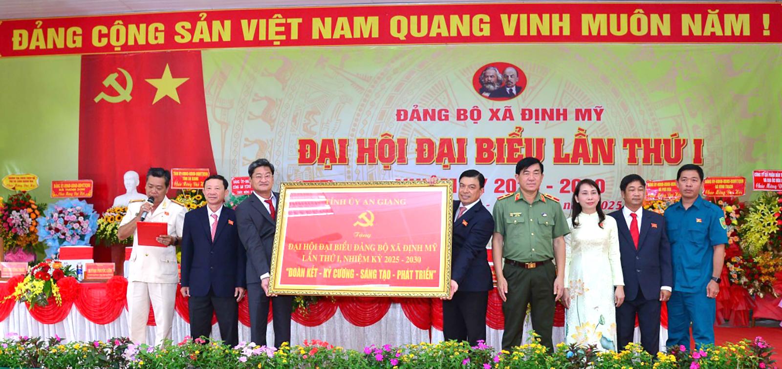 Định Mỹ phấn đấu hoàn thành tiêu chí xã nông thôn mới kiểu mẫu