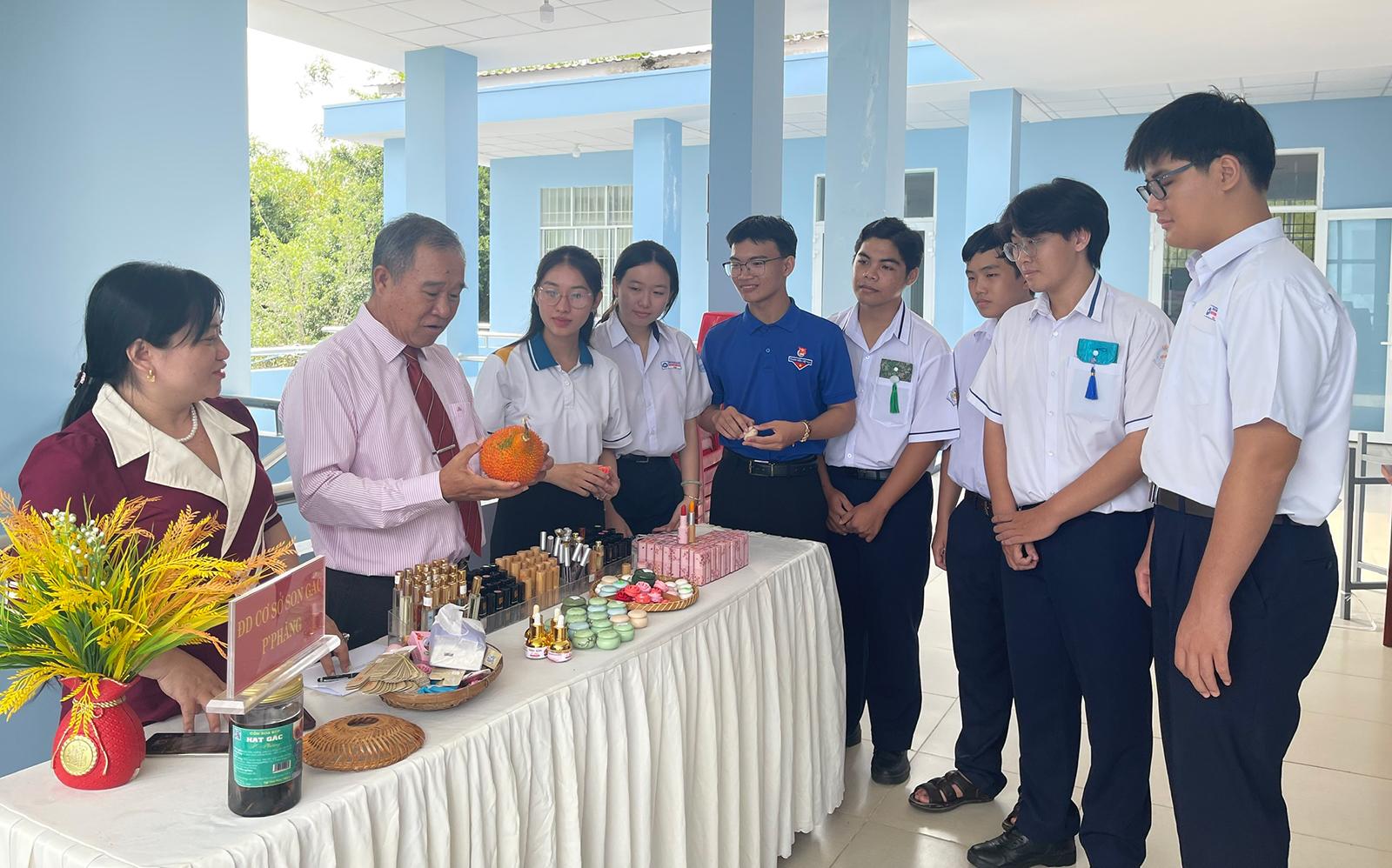 Lan tỏa tinh thần khởi nghiệp, đổi mới sáng tạo