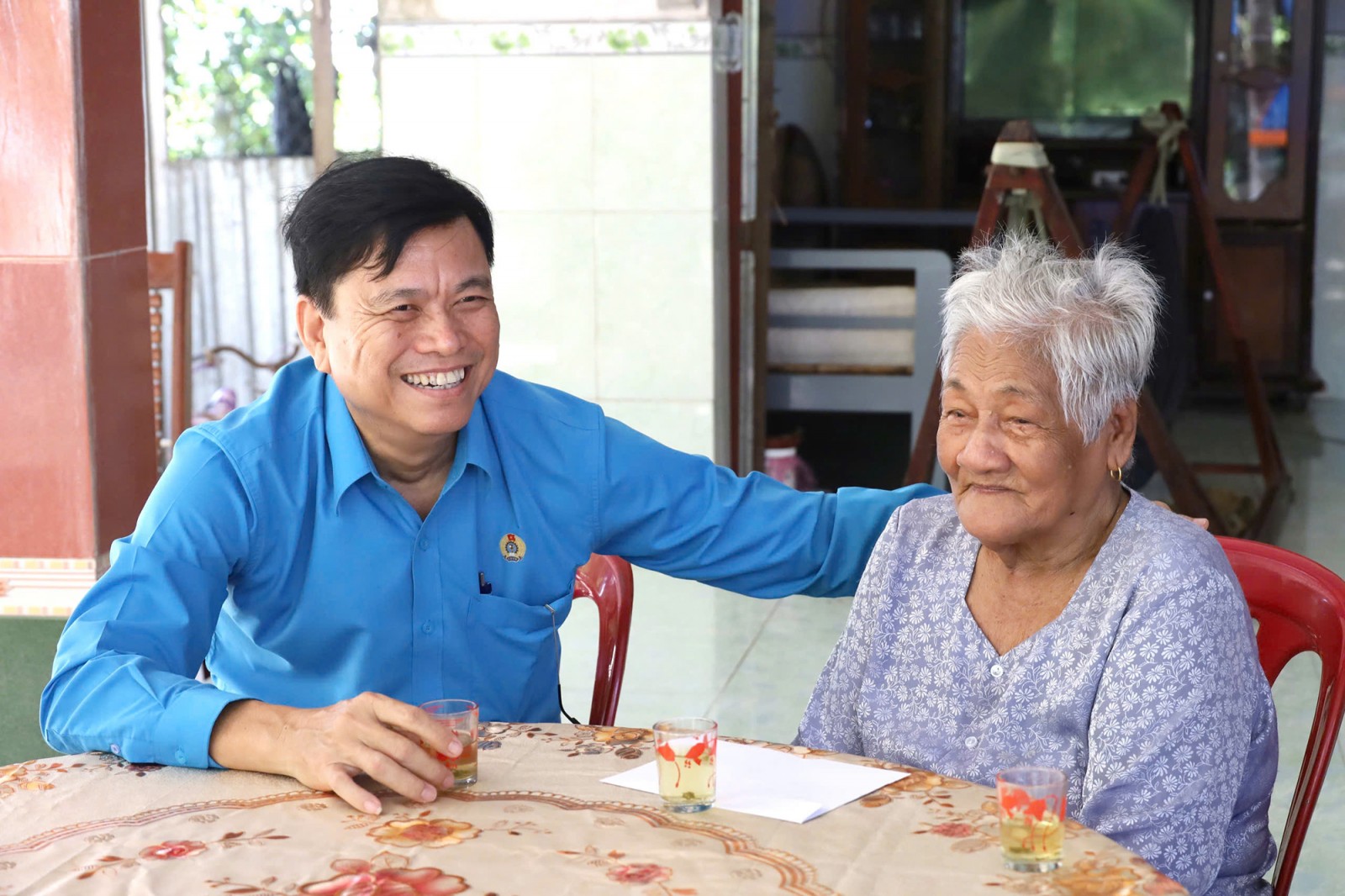 Liên đoàn Lao động tỉnh tổ chức nhiều hoạt động tại xã Giang Thành và Kiên Lương