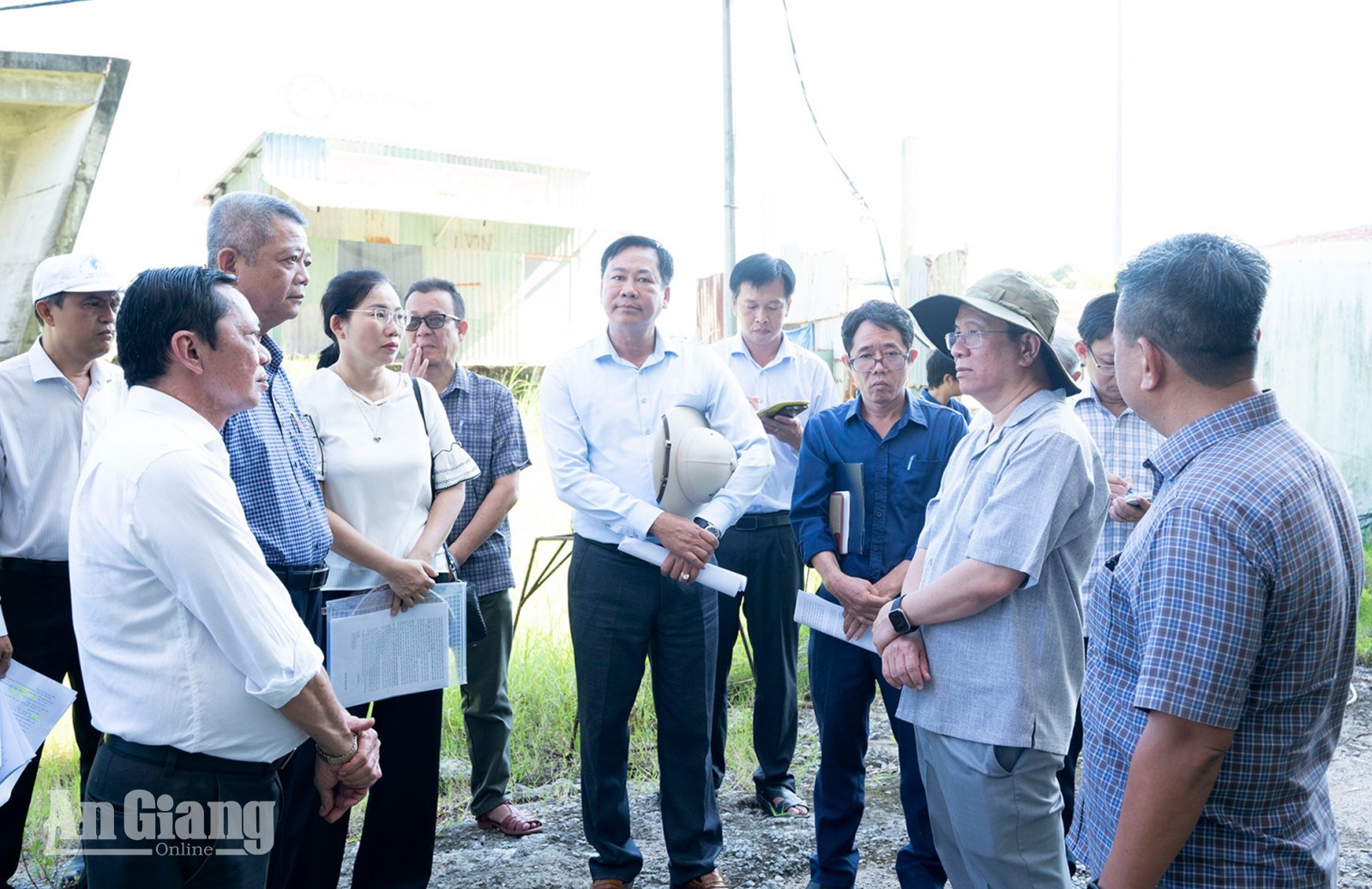 Chủ tịch UBND tỉnh Hồ Văn Mừng: Chấm dứt hợp đồng với nhà thầu vi phạm, chậm tiến độ