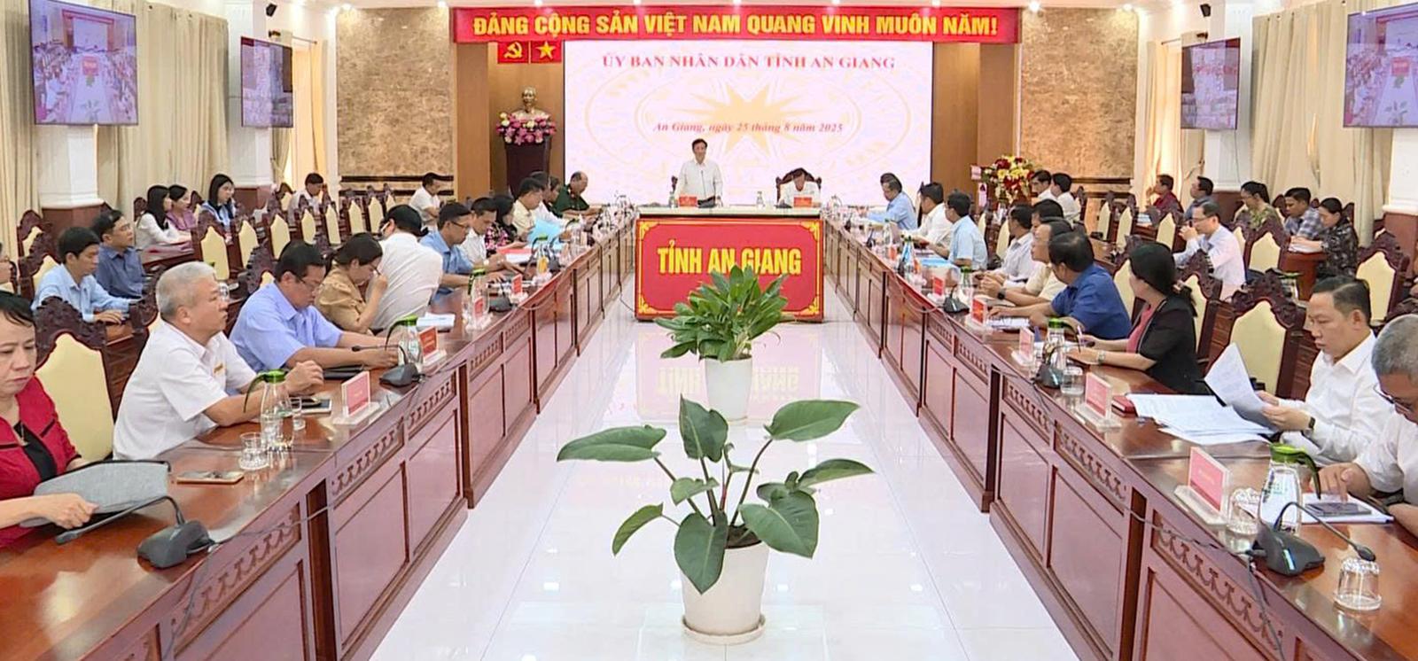 Chủ tịch UBND tỉnh An Giang chỉ đạo đảm bảo an ninh, trật tự dịp Lễ Quốc khánh