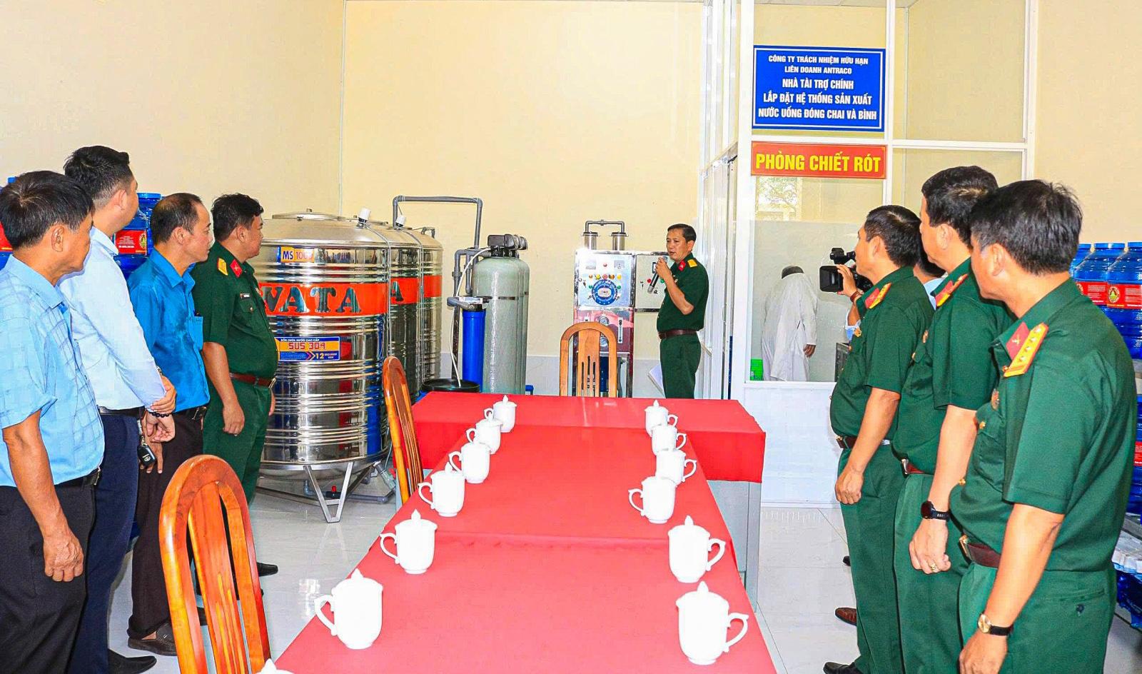 Khánh thành dây chuyền sản xuất nước uống cho bộ đội