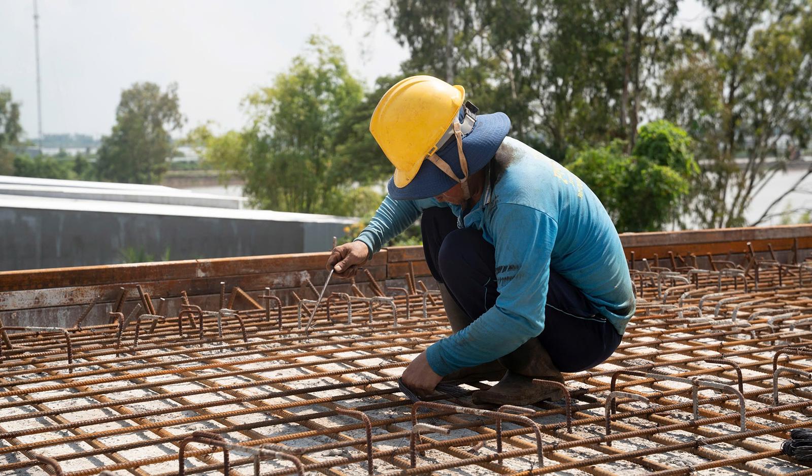 Trên công trường cao tốc Châu Đốc - Cần Thơ - Sóc Trăng