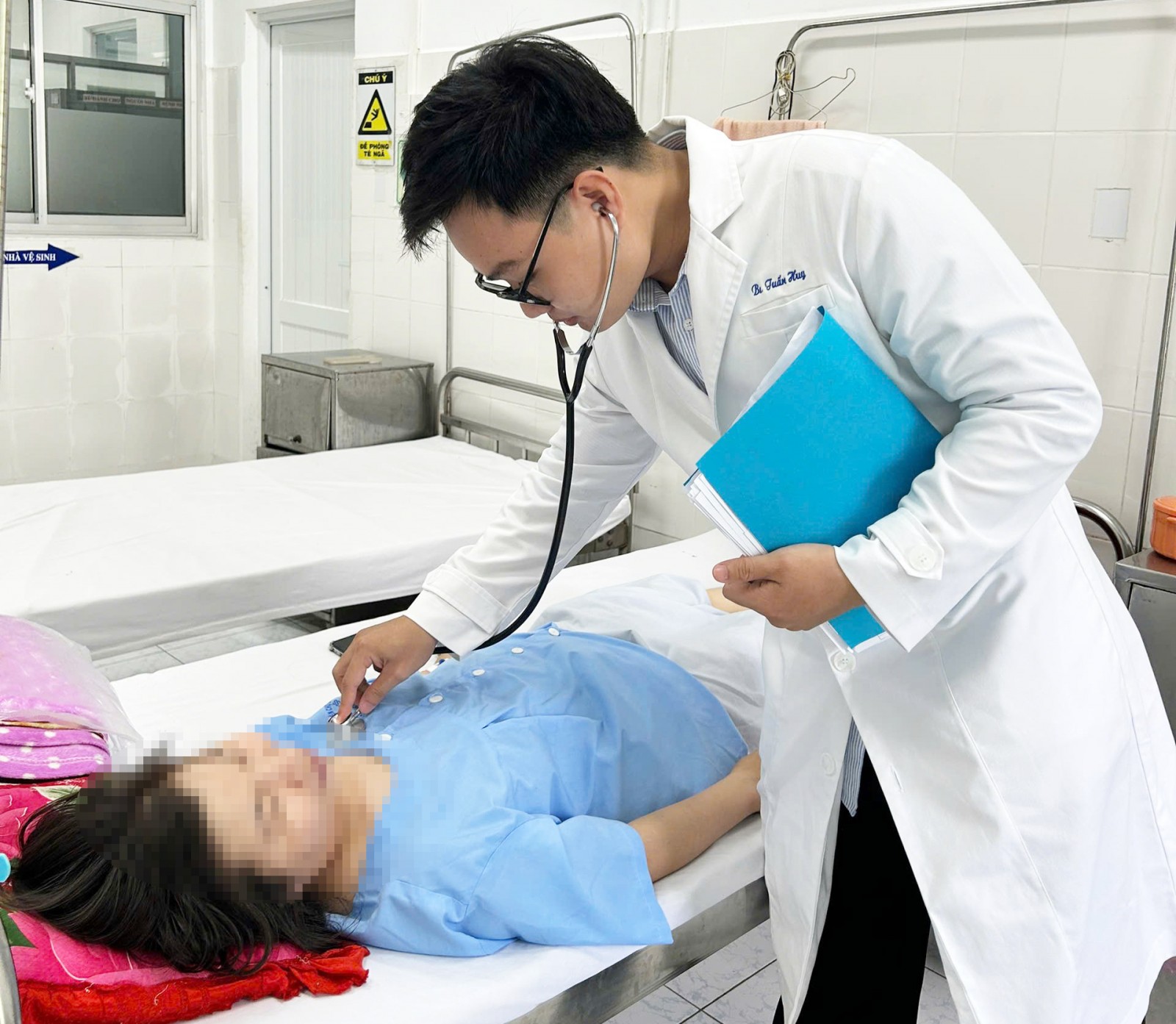 Vững lý luận, chắc hành động