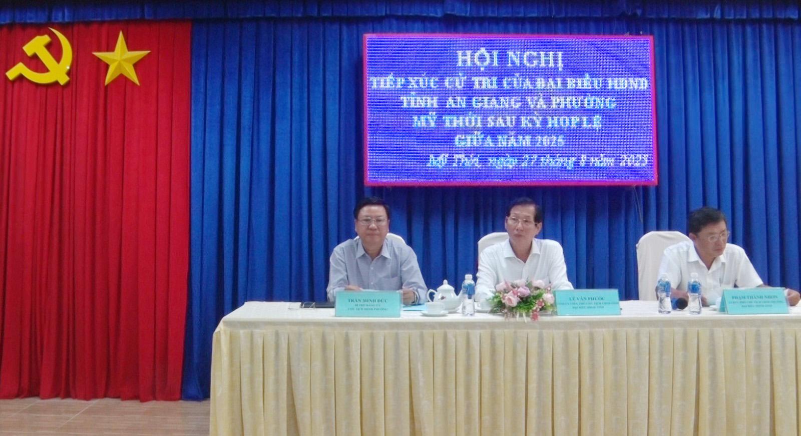 Phó Chủ tịch UBND tỉnh An Giang Lê Văn Phước tiếp xúc cử tri phường Mỹ Thới