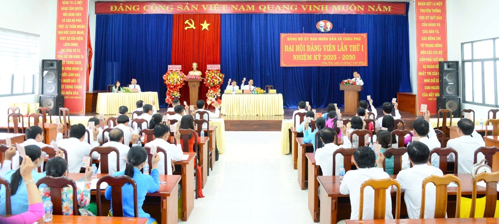 Đại hội Đảng bộ UBND xã Châu Phú lần thứ I, nhiệm kỳ 2025 – 2030