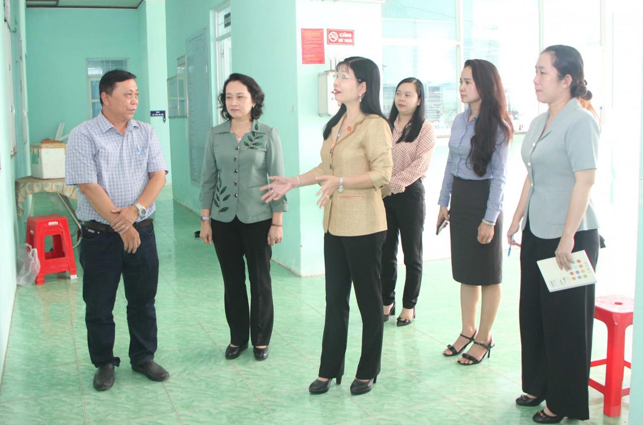 Đại biểu Quốc hội tiếp xúc cử tri trước Kỳ họp thứ 10