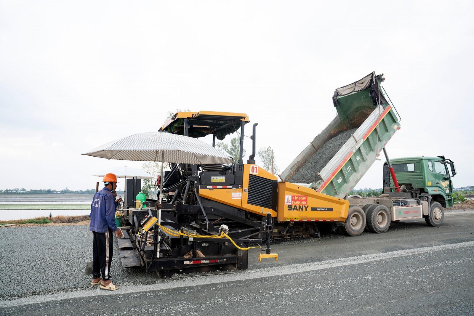 Cao tốc Châu Đốc - Cần Thơ - Sóc Trăng đoạn qua địa bàn tỉnh An Giang trước ngày thông xe kỹ thuật